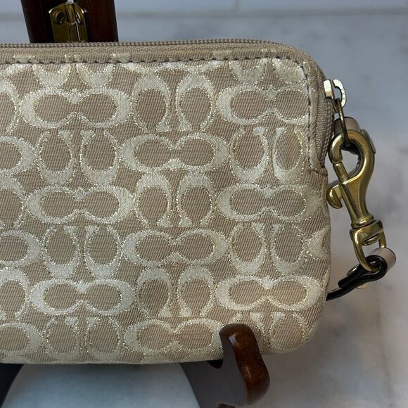 Coach Wristlet Bag Purse Wallet Tan Signature Wristlet Pouch - Picture 6 of 14